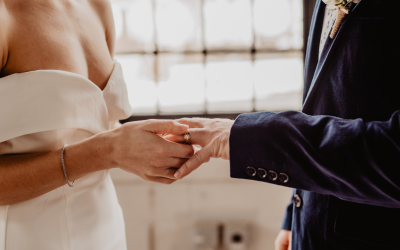 Quand la technologie dit « Oui » : Les mariages futuristes envahissent les cérémonies traditionnelles